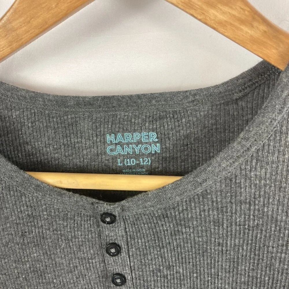 NWT Harper Canyon button top thermal